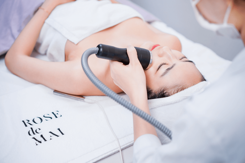 Điều trị nếp nhăn mắt là gì?