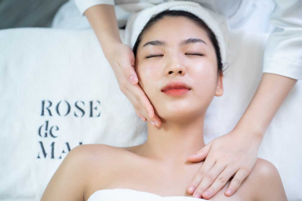 dịch vụ chăm sóc da tại spa